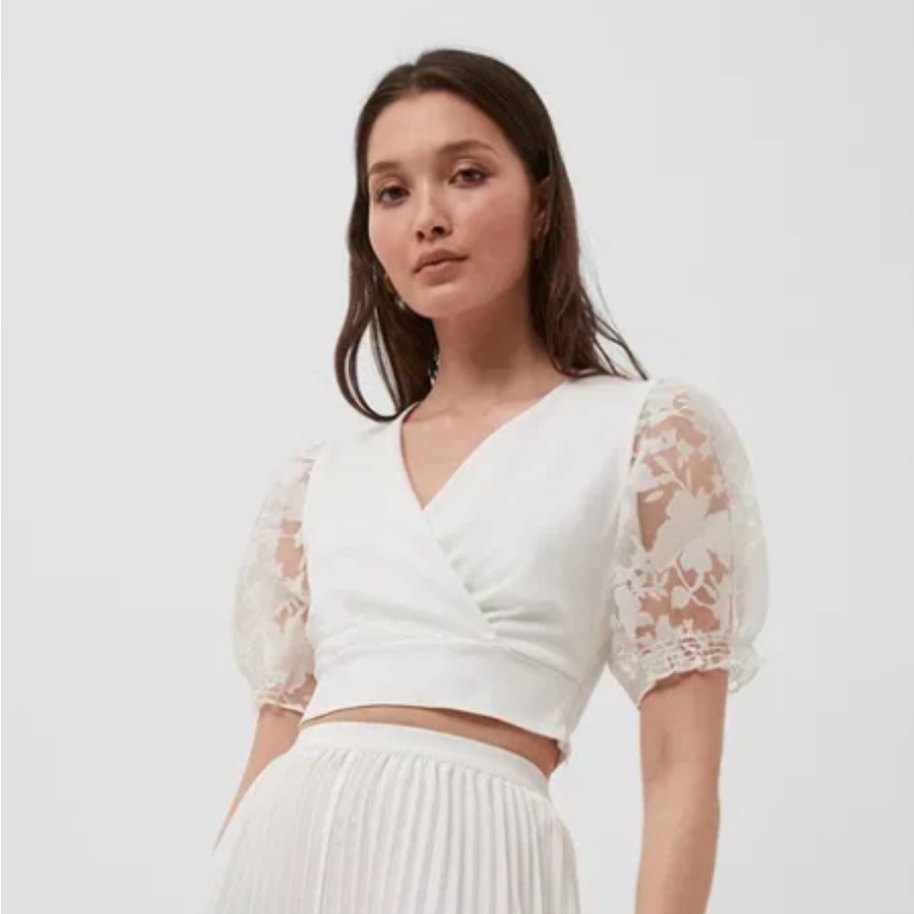 FRENCH CONNECTION
Sam Jersey Puff Sleeve Crop Top